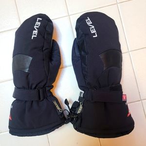 LEVEL Ski Mittens
